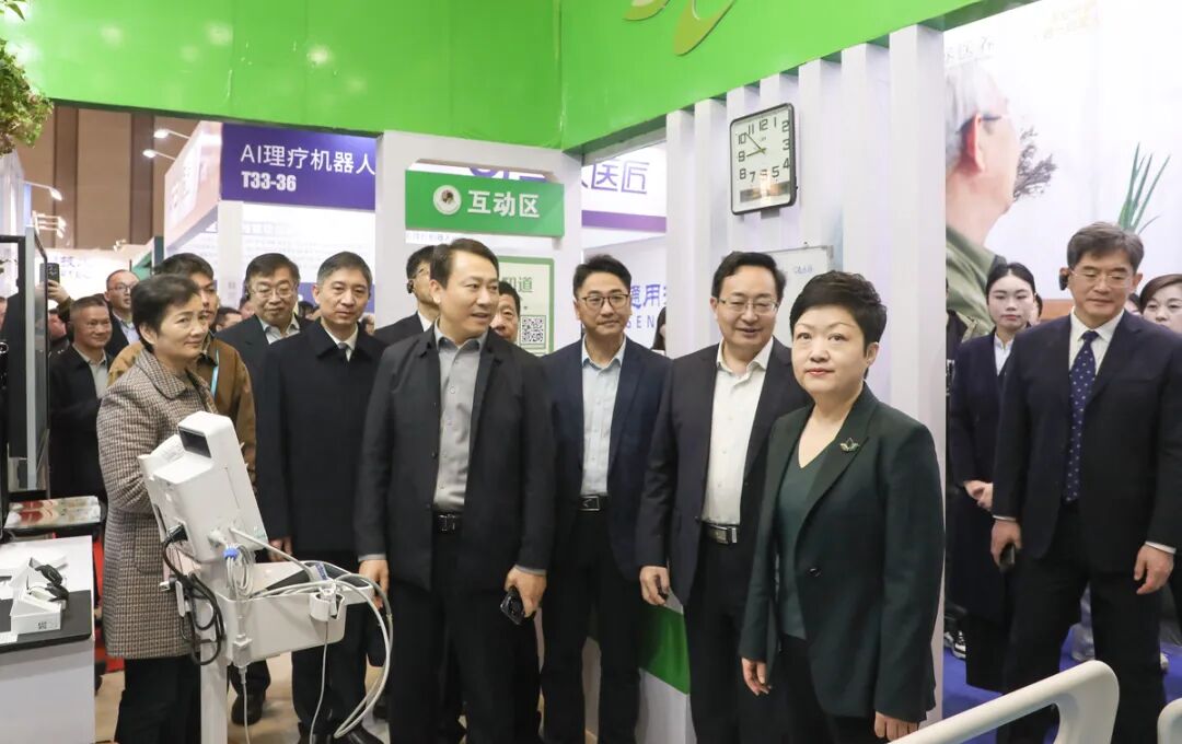 微信图片_2025-11-28_081159_104.jpg 微信图片_2025-11-28_081159_104.jpg